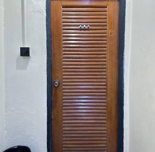 Chubbi5 Room11 *